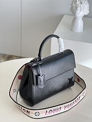 Louis Vuitton | Cluny BB handbag - M59134 - 28 x 20 x 10 cm - 5