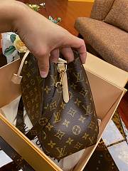 Louis Vuitton | Montaigne MM handbag - M41056 - 33 x 23 x 15 cm - 6