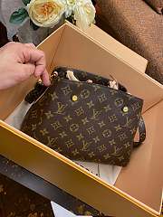 Louis Vuitton | Montaigne BB handbag - M41055 - 29 x 20 x 13 cm - 4
