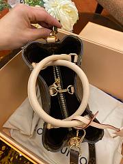 Louis Vuitton | Montaigne BB handbag - M41055 - 29 x 20 x 13 cm - 2
