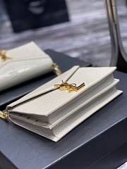 YSL | Cassandra Medium White In Crocodile Chain Bag - 532750 - 22 x 16,5 x 5,5 cm - 4