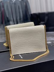 YSL | Cassandra Medium White In Crocodile Chain Bag - 532750 - 22 x 16,5 x 5,5 cm - 3