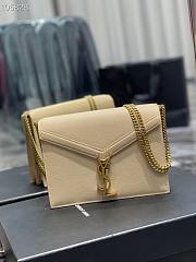 YSL | Cassandra Medium Beige In Grain Chain Bag - 532750 - 22 x 16,5 x 5,5 cm - 1