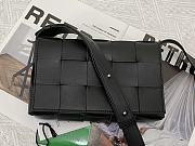 Bottega Veneta | Cassette Intrecciato Black Leather Crossbody Bag 23cm - 5