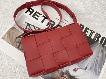 Bottega Veneta | Cassette Intrecciato Red Leather Crossbody Bag 23cm