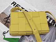 Bottega Veneta | Cassette Intrecciato Yellow Leather Crossbody Bag 23cm - 3