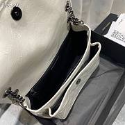 YSL | Niki Medium In White Crinkled Vintage Leather 633158 28cm - 5
