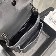 YSL | Niki Medium In Grey Crinkled Vintage Leather 633158 28cm - 5