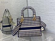 DIOR | Medium Lady D-lite Bag Blue Houndstooth Embroidery M0565 - 24cm - 6
