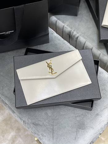 YSL | Uptown Pouch White Shiny Leather 565739 - 27cm