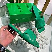 Bottega Veneta | Lido Green Flat Sandals - 5
