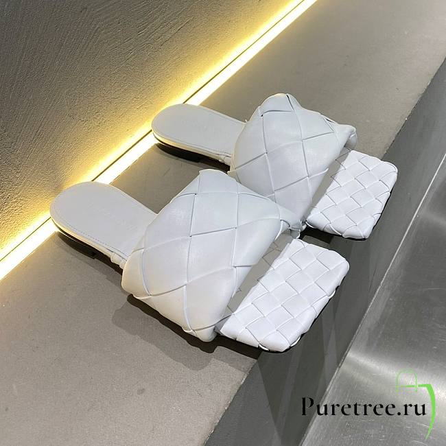 Bottega Veneta | Lido White Flat Sandals - 1