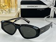 GIVENCHY | Sunglasses GV7154 - 3