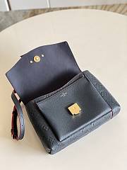 Louis Vuitton | Blanche BB Shoulder Bag - M43781 - 22 x 16 x 7cm - 3