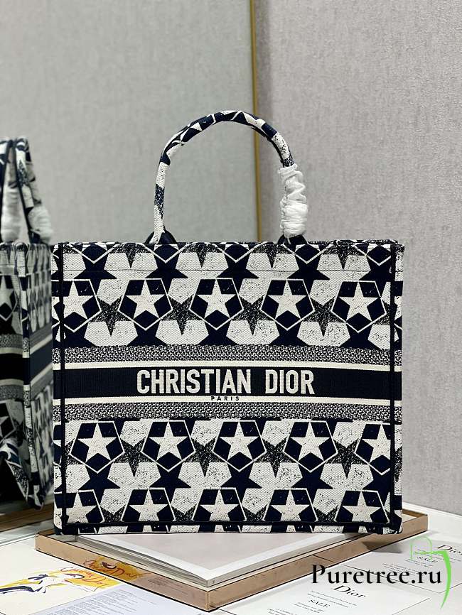DIOR | Large Book Tote Étoile Embroidery - 41.5cm - 1