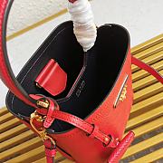 PRADA | Medium Saffiano Red Leather - 17 x 18 x 10.5cm - 5