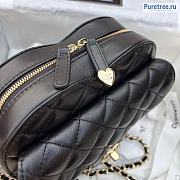 CHANEL | Heart Shape Bag Pre-Spring 2022 Black - 17 × 15 × 6 cm - 4