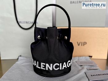 BALENCIAGA | Bucket Bag In Black Nylon - 21 x 18 x 15cm