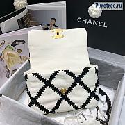 CHANEL | 21 Handbag White Calfskin - 26 x 16 x 9 cm - 6