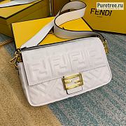 FENDI | Baguette White Leather Bag - 27 x 15 x 6 cm - 1