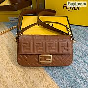 FENDI | Baguette Brown Leather Bag - 27 x 15 x 6 cm - 1