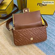 FENDI | Baguette Brown Leather Bag - 27 x 15 x 6 cm - 3