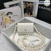 CHANEL | 22P Pearl Wallet On Chain White Lambskin - 15.5 x 11 x 4cm - 1