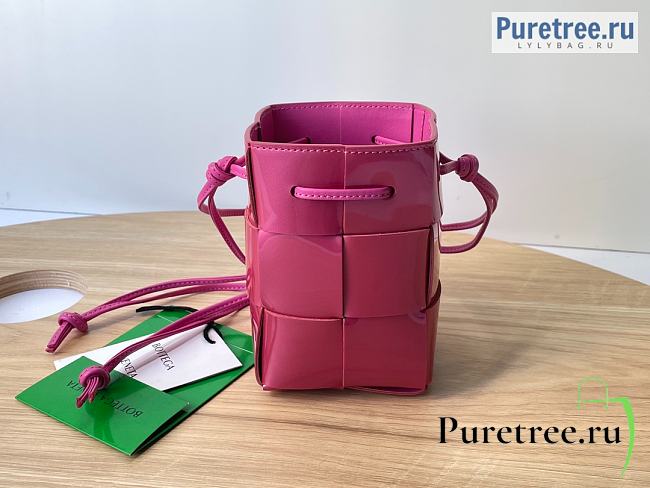 Bottega Veneta | Small Cassette Bucket Bag Pink Calfskin - 14 x 9 x 9cm - 1
