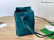 Bottega Veneta | Small Cassette Bucket Bag Blue Calfskin - 14 x 9 x 9cm - 2