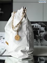 CHANEL | 22 Large Handbag White Shiny Calfskin & Gold Metal - 48 x 45 x 10cm - 3