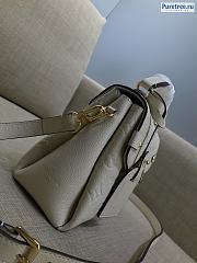 Louis Vuitton | Georges BB Creme bag - M53941 - 27.5 x 17.0 x 11.5 cm  - 5