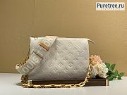 Louis Vuitton | Coussin PM Creme Lambskin M57793 - 26 x 20 x 12cm - 1