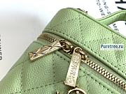 CHANEL | Vanity With Chain Light Green Grained Calfskin - 11 x 10 x 4cm - 2
