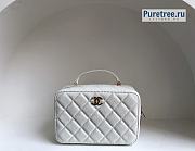 CHANEL | Vanity Case White Grained Calfskin - 18.5 x 12.5 x 6cm - 1