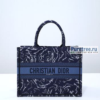 DIOR | Medium Book Tote Blue Dior Roses Embroidery - 36cm