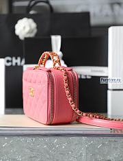CHANEL | 22 Small Vanity Case Coral Pink Grained Calfskin AS3221 - 13 x 17.5 x 7.5cm - 5