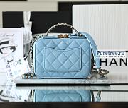 CHANEL | 22 Small Vanity Case Blue Grained Calfskin AS3221 - 13 x 17.5 x 7.5cm - 2