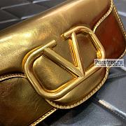 VALENTINO | Locò Small Shoulder Bag In Gold Calfskin - 20 x 11 x 5cm - 2