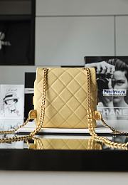 CHANEL | 22 Backpack Yellow Grained Calfskin - 20 x 19 x 8cm - 5