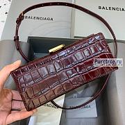 BALENCIAGA | Hourglass XS Handbag Crocodile In Red - 19 x 8 x 21cm - 2