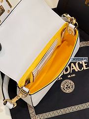 FENDI | Brooch Mini Baguette White Leather Bag - 20 x 5 x 13cm - 2
