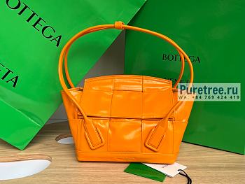 Bottega Veneta | Small Arco Intreccio Slouchy Leather In Tangerine - 33 x 21 x 6cm
