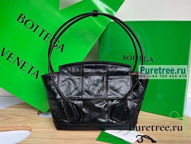 Bottega Veneta | Small Arco Intreccio Slouchy Leather In Black - 33 x 21 x 6cm - 1