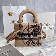 DIOR | Medium Lady D-lite Bag Beige Jute Canvas Embroidered With Union Motif - 24 x 20 x 11cm - 1