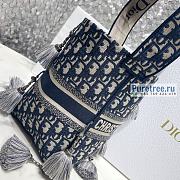 DIOR |  D-Bubble Bucket Bag Blue Oblique Embroidery - 16 x 25 x 16cm - 3