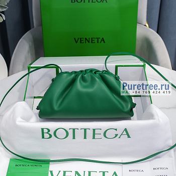 Bottega Veneta | Mini Pouch Dark Green Calfskin - 22 x 13 x 5cm