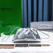 Bottega Veneta | Mini Pouch Silver Calfskin - 22 x 13 x 5cm - 1