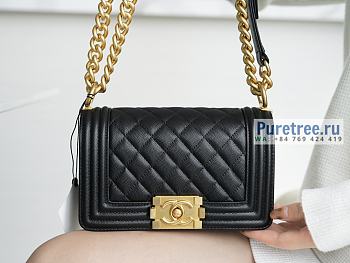 CHANEL | Small Boy Handbag Black Grained Calfskin & Gold Metal - 20.5 x 12 x 8.5cm