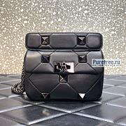 VALENTINO | Small Roman Stud In Nappa With Chain All Black - 19 x 13 x 6cm - 1