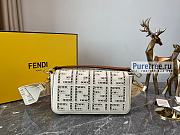 FENDI | Baguette White Canvas Bag With Embroidery 8BR600 - 26 x 6 x 15cm - 5